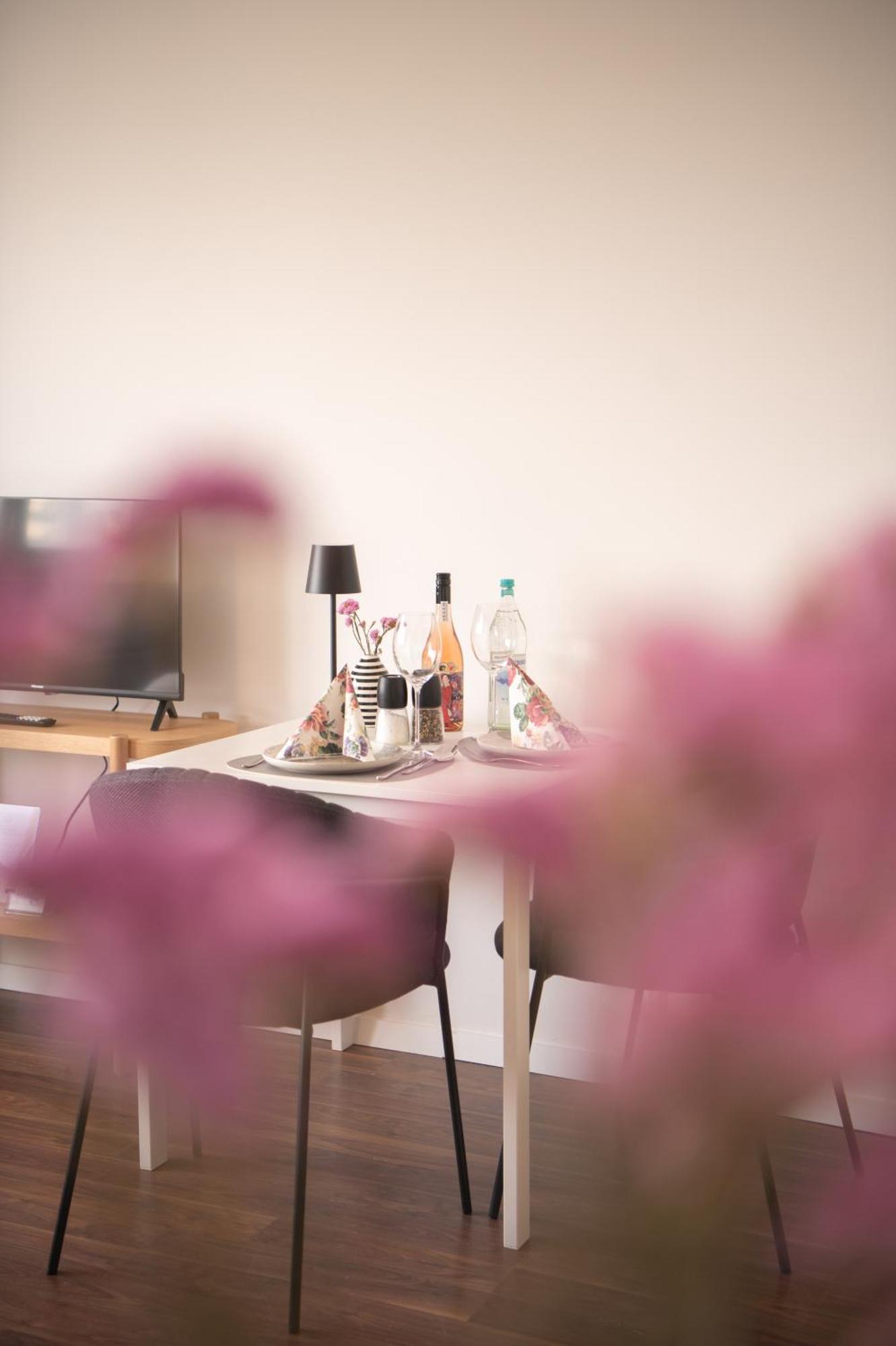 Apartments Strauss Near Bs-Hauptbahnhof บราวน์ชไวก์ ภายนอก รูปภาพ