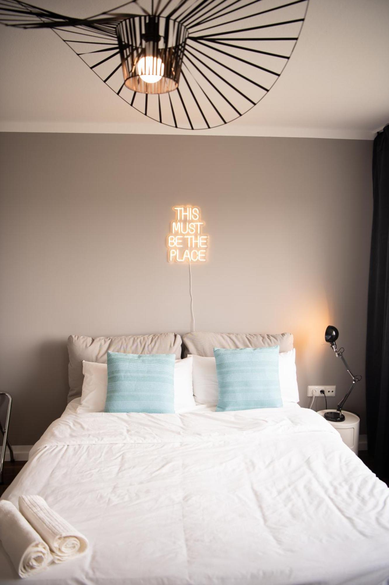 Apartments Strauss Near Bs-Hauptbahnhof บราวน์ชไวก์ ภายนอก รูปภาพ